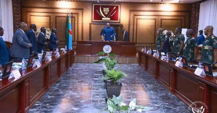 RDC : Félix Tshisekedi et l'armée ont évalué la situation sécuritaire du pays