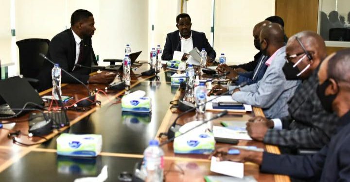 Au cours de la réunion tenue le mardi 15 févier 2022 par visio-conférence entre les deux Délégués FIFA-CAF et la FECOFA pour la finalisation du chronogramme relatif à la collecte des désidératas de toutes les parties prenantes et autres acteurs du football congolais, en vue d'amender les Statuts de la Fédération Congolaise de Football Association, préalable impératif à l’organisation de prochaines élections d’un nouveau Comité exécutif.