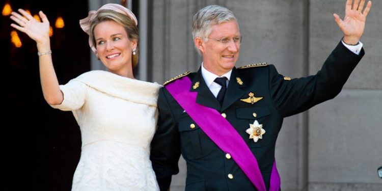 Sur invitation du président de la République, Félix Tshisekedi Tshilombo, le Roi des Belges Philippe et son épouse la Reine Mathilde sont attendus à Kinshasa pour une visite officielle en République démocratique du Congo à partir du dimanche 6 mars.Le roi des Belges sera à la tête d'une forte délégation jusqu'au jeudi 10 mars 2022.