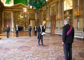 Diplomatie : Christian Ndongala a présenté sa lettre de créance au Roi Philippe de Belgique