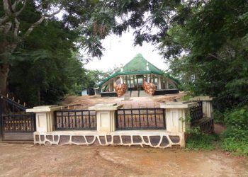 C'était l'une des préoccupations de tout Congolais, mais aussi et surtout des populations de la province du Kongo-Central. La dégradation du Mausolée de Joseph Kasa-vubu, le tout premier Président de ce territoire organisé qu'est la République démocratique du Congo indépendante. sa réhabilitation était plus qu'une imminence et l'un de ses successeurs, le Chef de l'État Félix Tshisekedi l'a compris. Au cours de la quarantième (40e) réunion du Conseil des ministres qu'il présidait en visioconférence ce vendredi 11 février, il a évoqué la question.