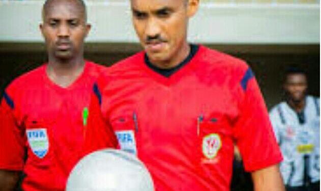 C'est l'arbitre international burundais, Pacifique Ndabihawenimana qui sera au commande de cette rencontre, il sera assisté du Camerounais Elvis Noupoue (Assistant 1), du Burkinabé Tiama Seydou (Assistant 2) et du Mauritanien Beida Dahana, qui fera office de 4ème arbitre.