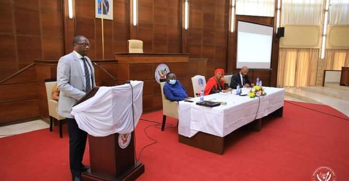Les agents des services de la présidence de la République démocratique du Congo, précisément : la Cellule de Communication et le Porte-parolat, le Service de sécurité interne, le Protocole, l’Intendance, la Logistique ainsi que la Garde Républicaine participent à un séminaire de trois jours.
