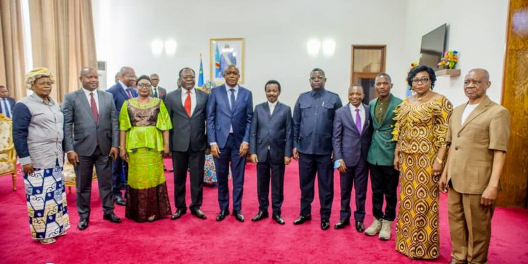 À huit jours de l'ouverture de la session parlementaire de mars, le président de l'Assemblée Nationale Christophe Mboso et celui de la Commission électorale nationale indépendante (CENI) Denis Kadima ont eu un échange ce Lundi 07 mars 2022.