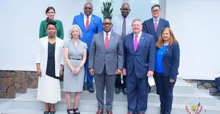 « Nous apprécions l'engagement du Gouvernement en rapport avec l'État de droit et la bonne gouvernance...» , Ce sont les mots de Mme Thea Mei Lee, sous secrétaire adjointe du Bureau international des affaires du Travail des États-Unis d'Amérique
