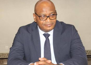 "Nous avons des cultures différentes" a-t-elle ajouté. Pour le député Coco Mulongo, ceux qui recourent au tribalisme, le font souvent à l'approche des élections, car se sentant en perte de vitesse, il leur faut recharger leur popularité sur une base populiste facile, mais qui génère haine et violence.