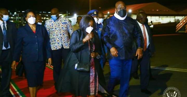 Le Chef de l'Etat FélixTshisekedi est déjà arrivé dans la République du Kenya pour participer à un mini-sommet quintipartite, qui va plancher sur les questions sécuritaires notamment dans la zone frontalière de la partie Est de la République démocratique du Congo ( RDC). Le Président congolais a atterri mercredi 20 avril dans la soirée à l'aéroport Jomo Kenyatta de Nairobi.