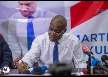 Au moment où le microcosme politique est alimenté avec des débats dominés par la réforme de la loi électorale, Martin Fayulu lui, tient à la tenue des scrutins en 2023, comme le veut le délai constitutionnel de 5 ans.