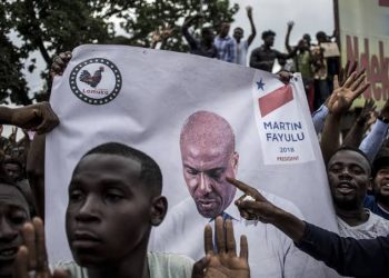 Manifestation devant le Palais du peuple : C.Mboso parle des incivques armés