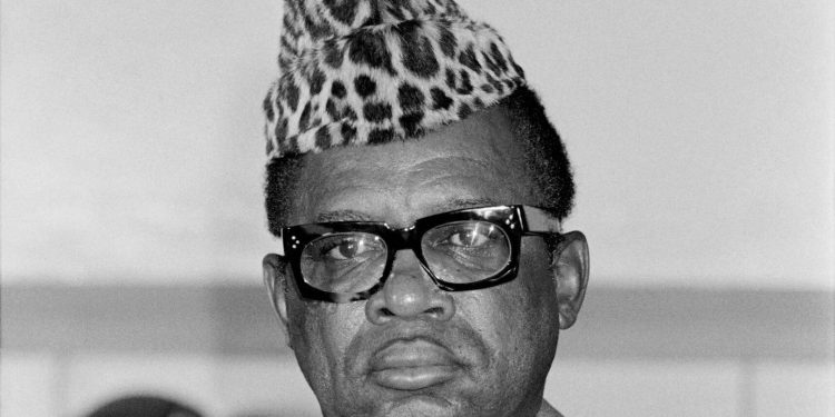 En République démocratique du Congo (RDC), on se rappellera toujours de la fameuse phrase à trois mots du Maréchal Mobutu Sese Seko, « Comprenez mon émotion » lâchée le 24 avril 1990, lors qu'il prit la décision de prendre congé du parti unique le Mouvement populaire de la Révolution (MPR), afin que ce dernier se choisisse un nouveau dirigeant.