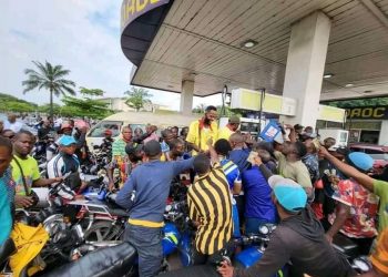 Ce lundi 04 avril 2022 déjà dans la matinée, les habitants de la ville de Kinshasa se sont réveillés avec un fait inhabituel. Plusieurs stations services sont à l'arrêt par manque de carburant.
