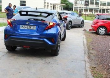 C'est un fait peu croyable, car inhabituel dans l'imaginaire des congolais, et des Kinois par ricochet. La Police nationale congolaise a procédé à la remise des trois véhicules de marque Toyota CHR Hybrid volés en France en 2020. Ces véhicules ont été saisis en décembre 2020 par le BCN Interpol de Kinshasa. Ils ont été remis par le commissaire général adjoint en charge de l'administration Patience Mushid Yav à l'ambassade de France à Kinshasa. 