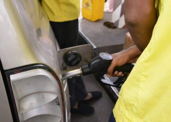 A Kinshasa, la situation est moins tendue ce mardi 05 Avril 2022, contrairement à lundi 04 avril où il y avait des graves agitations dans les stations service, inondées suite à la pénurie de carburant déclarée de bouche à l'oreille.