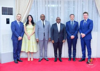 Le Samedi 09 avril 2022, le staff du groupe européen de Développement (GED AFRICA Ltd) a signé un contrat de concession avec le Ministre des infrastructures sur le projet Kasomeno-Kasenga-Nshwale, avant d'être reçu par le Premier Ministre Sama Lukonde.