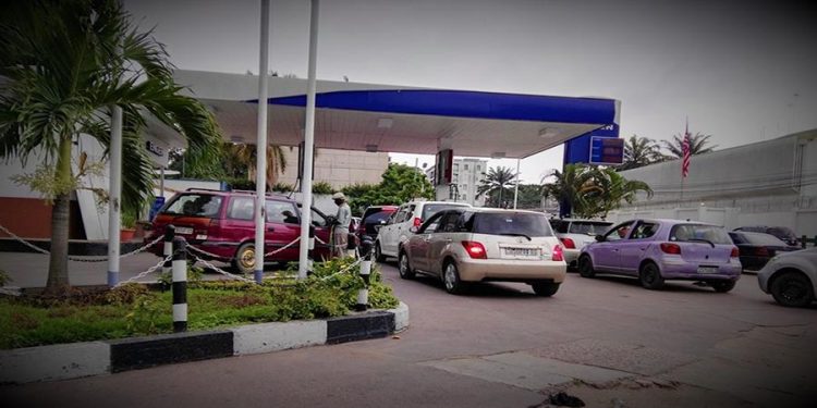 La problématique de l'approvisionnement et de distribution du carburant en République démocratique du Congo est actuellement au centre des préoccupations, tant au niveau de la population qu'au niveau du gouvernement.