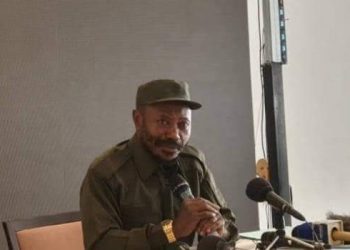 Le Colonel Eddy Kapend se dit être prêt à travailler en faveur de la patrie dans le sens de sortir le pays de l'insécurité dans laquelle se trouve sa partie orientale. Cette déclaration a été faite mardi 17 mai 2022 devant la presse, à l'occasion de la commémoration de la révolution (avant 2019), aujourd'hui journée du soldat congolais.