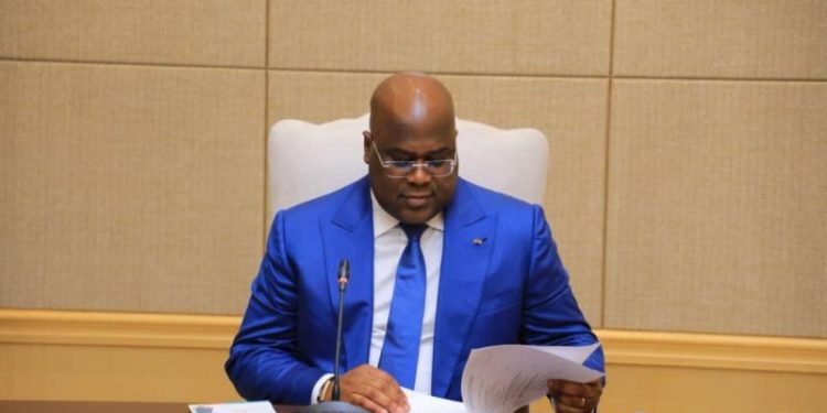 Dans une série d'ordonnances lue par le porte-parole du Président Kasongo Mwama Yamba yamba, le Président de la République Félix Tshisekedi a procédé à la nomination de plusieurs ambassadeurs extraordinaires et plénipotentiaires dans des pays partenaires de la République démocratique du Congo (RDC) et dans une Organisation internationale.