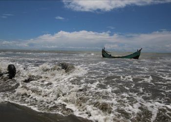 Le triste fait s'est déroulé dans la nuit de jeudi à vendredi 20 mai 2022. En partance pour Tchomia en territoire d'Irumu, une pirogue ayant embarqué une trentaine de personnes a échoué sur le lac Albert à la hauteur de la chefferie de Mokambo en territoire de Mahagi dans la province de l'Ituri.