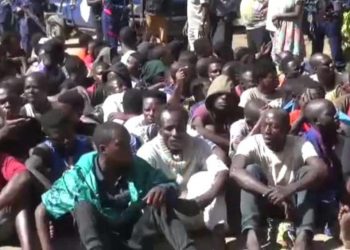 La Police Nationale Congolaise de la province du Haut Katanga, vient de lancer, en plusieurs vagues, l'opération ''Zéro Shégués''. Ainsi, le premier lot de ceux-ci, vient de quitter la ville de Lubumbashi par avion, pour la ville de Mbuji-mayi.