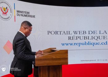 « La digitalisation, a-t-il rappelé, permet d’améliorer les performances des entreprises sur de nombreux indicateurs. Pour ce faire, il a chargé la Ministre d’Etat, Ministre du Portefeuille, assistée par le Ministre du Numérique, de s’assurer que toutes les entreprises du Portefeuille de l’Etat puissent produire et mettre en œuvre, et à court terme, des feuilles de route adaptées pour répondre à cet impératif en priorisant ce qui est lié aux finances desdites entreprises, » c'était les mots utilisés par le Ministre de la communication, dans son compte rendu lors de la 45e réunion du Conseil des Ministres du 18 mars 2022, qui traduisent la volonté du Chef de l'État à digitaliser les entreprises publiques.
