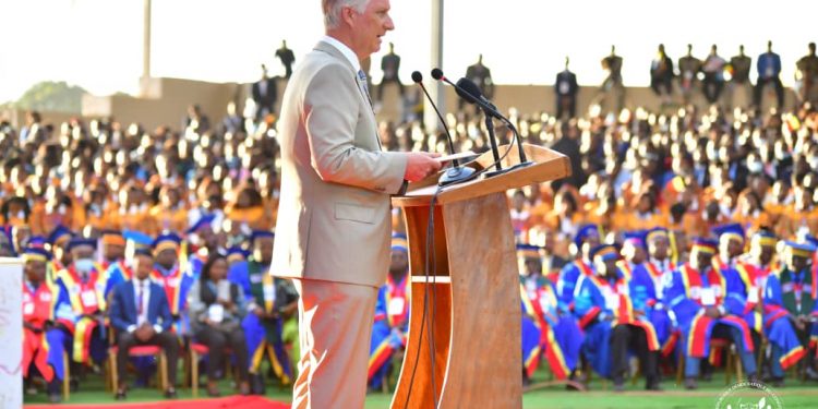 A Lubumbashi : « la vraie richesse du Congo, c'est vous les jeunes » (Roi Philippe aux étudiants de L'Unilu)