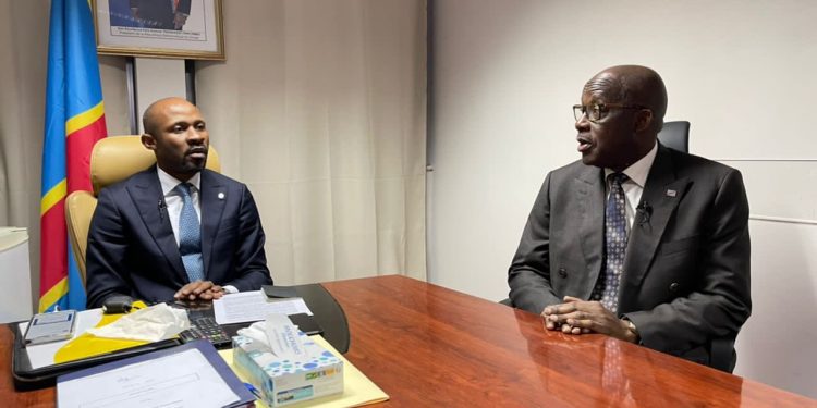 Au cours d'un briefing tenu au côté du Ministre de la Communication et Médias, porte parole du Gouvernement Patrick Muyaya ce lundi 6 juin, le Vice-premier Ministre congolais en charge des affaires étrangères à rappelé la relation privilégiée que la RDC et la Belgique entretiennent.