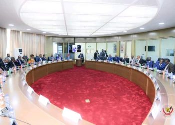 Le gouvernement congolais tient à la mutualisation des opérations du recensement, de l'identification de la population, et de l'enrôlement des électeurs. Un comité de pilotage pour faire le suivi a été mis en place, dont les services et ministères concernés membres s'étaient réunis autour du Premier ministre le lundi 06 juin dernier pour faire le point de l'évolution de ladite mutualisation. 