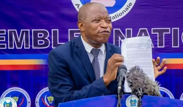 La loi électorale adoptée à l'unanimité à la chambre basse du Parlement a fait l'objet d'une conférence de presse tenue ce samedi 04 juin à Kinshasa par le Premier vice-président de l'Assemblée nationale André Mbata. il était question pour cet élu National d'apporter plus de lumière sur cette loi.