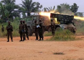 C’est depuis quelques heures que les éléments du M23, ont repris les assauts contre les forces loyalistes dans le Nord-Kivu. La tension devient donc de plus en plus intenable entre les deux pays. Cependant, la frontière n’étant pas encore fermée entre Gisenyi-Rubavu et la ville de Goma, les populations des deux côtés de la frontière, se déplacent encore, de part et d’autres des deux villes.