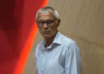 L'idylle, entamée en mai 2021, aura duré un peu plus d'une année. L'entraîneur argentin a annoncé ce mardi se séparer de la sélection nationale congolaise, les léopards. Les résultats sportifs n'ont pas été à la hauteur, ce qui a conduit le ministère du sport à appeler à la démission du sélectionneur nommé il y'a 14 mois.