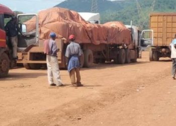 33 camions contenant des minerais ont été saisis par les enquêteurs de l'agence de prévention et lutte contre la corruption dans la province du Lualaba.  L'annonce a été faite ce jeudi 07 juillet à Memling Hôtel de Kinshasa par les responsables de cette structure rattachée au cabinet du Chef de l'Etat Félix Tshisekedi, au cours d'une conférence de presse.