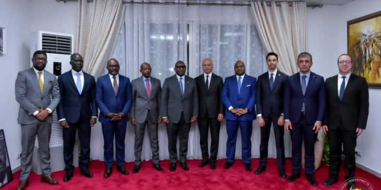 Les deux contrats dont il est question ici concernent d'un côté, la construction d'un aréna multifonctionnel de 20 mille places assises au centre-ville de Kinshasa précisément à côté du Stade des Martyrs et de l'autre côté, une infrastructure de même nature à la Fikin qui comprendra un centre d’exposition de près de 21 mille mètres carrés.