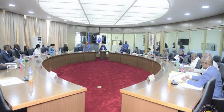 Après deux reports, la République démocratique du Congo ( RDC ) s'apprête à accueillir la 9ème édition des jeux de la Francophonie. Sur le plan administratif, tout semble être au point, la signature de l'avenant du cahier des charges avec l'Organisation Internationale de la Francophonie (OIF) faisant foi.