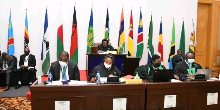 Lancés ce lundi 11 juillet par son président Christophe Mboso, les travaux de la 51è Assemblée Plénière du Forum parlementaire de la Communauté de développement de l'Afrique australe (FP-SADC), se sont poursuivis ce mercredi 13 juillet.