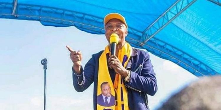 Toujours avec sa même, réplique d'un ton sec qu'il utilise, le secrétaire permanent du Parti du peuple pour la reconstruction et la démocratie, Emmanuel Ramazani Shadary a devant les cadres et militants de ce parti à lukunga, au cours d’un meeting appelé l’obligation d’œuvrer pour l’organisation des élections en 2023 dans le délai au cas contraire, ça serait une déclaration de guerre.