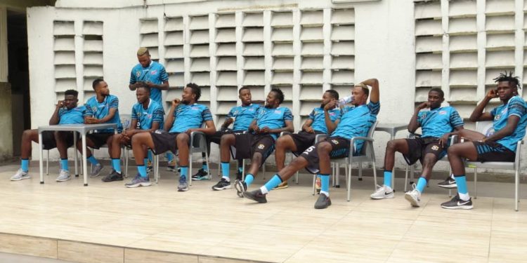 Comme annoncé précédemment, le rassemblement des léopards A' de la RDC a bel et bien eu lieu ce dimanche 17 juillet 2022 à Kinshasa, au Kampo Hôtel, sous la supervision du sélectionneur principal Otis Ngoma Kondi. Ceci, dans le cadre des préparatifs de la double confrontation RDC-TCHAD, prévue au mois d'Août prochain.