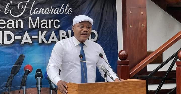 Après presque 6 mois de silence, Jean-Marc Kabunde monte au créneau pour rendre publique sa position politique. Ce lundi 18 juillet 2022 dans une rencontre avec la presse annoncée avec pompe plusieurs jours avant, l'ex protégé de Félix Tshisekedi s'est montré moins tendre envers son ancien chef.