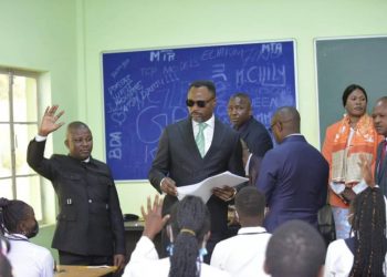 L'Athénée Hewa Bora, l'ex Athénée royal dans la ville de Kolwezi, chef lieu de la province de Lualaba a été choisi ce lundi 18 juillet 2022 pour le lancement de l'examen d'Etat édition 2021-2022 en République démocratique du Congo.