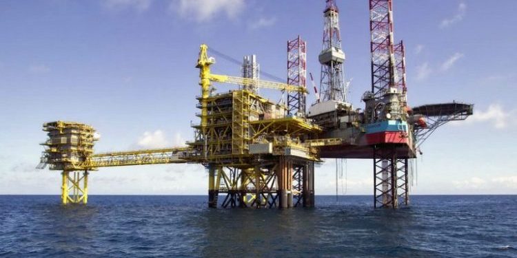 C'est le député national Célestin Engelemba qui a adressé cette question d'explication au Ministre des hydrocarbures Didier Bundimbu, car à son sens, il veut avoir plus d'explications sur certaines questions qui entourent ce processus d'attribution des blocs pétroliers aux opérateurs.