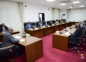 Une importante réunion a eu lieu ce mardi 26 juillet dans la soirée, qui a mis autour de Sama Lukonde, les responsables de la Monusco conduits par le représentant spécial adjoint du secrétariat général des Nations Unies Khassim Diagne et quelques membres du gouvernement.