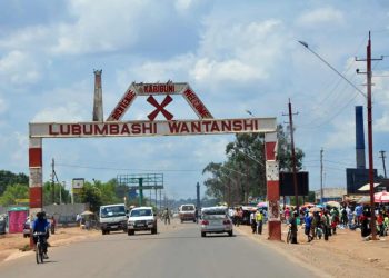 Des dangereux malfaiteurs, ont été présentés au commissaire provincial de la Police Nationale Congolaise, ad intérim à Lubumbashi, le colonel Ilunga Katambwe Norbert, par le commandant urbain-Lubumbashi Centre, le colonel Mboma Badi Vincent ,aux amigos dudit commissariat urbain et du groupe de recherche et d'investigations criminelles.