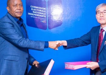 Le processus électoral pour les échéances de 2023 a franchi un pas vers l'avant, bien qu'io reste beaucoup à faire. Un contrat a été signé entre la Commission électorale nationale indépendante et l'entreprise Miru Systems CO pour l'acquisition des Kits d'enrôlement des électeurs et autres services.