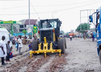 Le Gouvernement a annoncé l'exécution du projet ''Kinshasa zéro trou'' avec un taux de réalisation évalué à 96% dans près de 20 artères retenues pour sa première phase.
