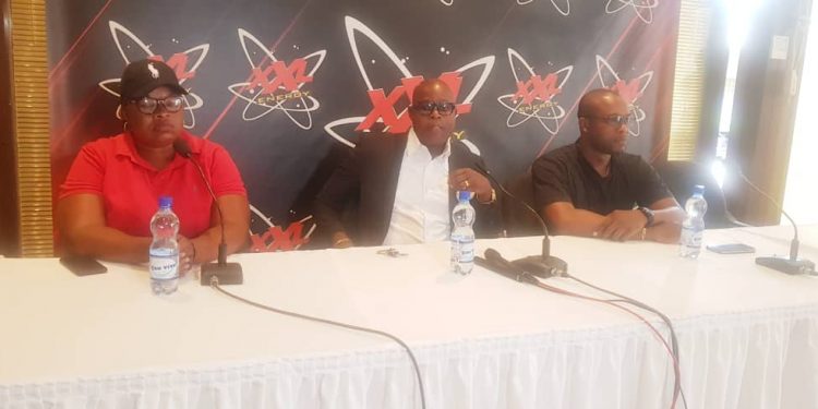 Pour la première fois de son histoire, la République Démocratique du Congo figure parmi les nations africaines qui participeront au championnat d'Afrique des nations de squash séniors, que va abriter la ville de Bulawayo au Zimbabwe, en date du 14 au 21 octobre 2022.