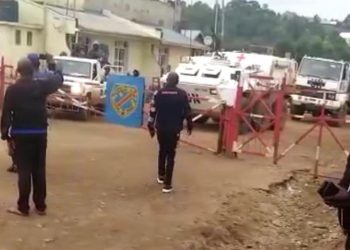 « Le gouvernement souligne que les casques bleus concernés ne pourront plus, de ce fait, faire partie des contingents de la Monusco, en attendant l’aboutissement du Plan de retrait de cette force onusienne de la République démocratique du Congo » peut-on lire dans le communiqué du gouvernement signé par son Porte-parole le Ministre Patrick Muyaya faisant suite aux fusillades survenues à Kasindi au Nord-Kivu ce dimanche 31 juillet 2022.