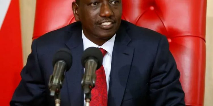 L'ère Uhuru Kenyata appartient désormais au passé. Après 6 jours d'attente, William Ruto a été déclaré ce lundi vainqueur de l'élection présidentielle par la commission électorale du Kenya.