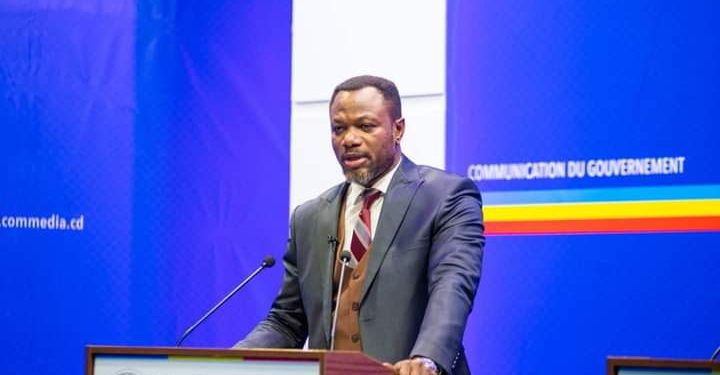 C'est dans un briefing devant les professionnels des médias tenu avec son collègue de la communication et médias Patrick Muyaya ce lundi 22 Août que le Ministre de l'Enseignement primaire, secondaire et professionnel Tony Mwaba est revenu sur la question des conditions d'études dans certaines écoles dans le pays.