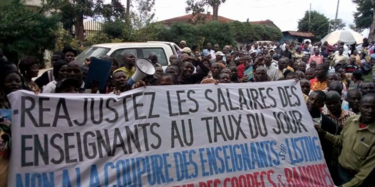 La dénonciation de Martin FAYULU autour de 21 000 $ que toucherait un député national le mois, suscite un débat dans notre société. C'est peut-être le moment de savoir qui fait quoi pour être payé combien ?