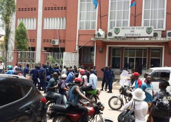 Kinshasa : l'hôtel de ville appelle les détenteurs de véhicules et motos de se mettre en règle