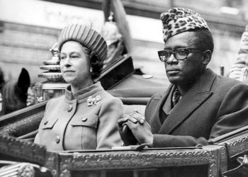 Décès d&rsquo;Elizabeth II : « Sortez ce chien de ma maison », dit en colère la reine à Mobutu (1973)